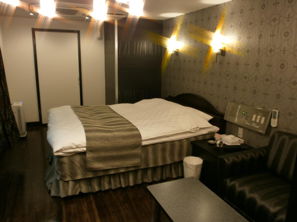 Hotel Piatt  Nagoya Exteriör bild